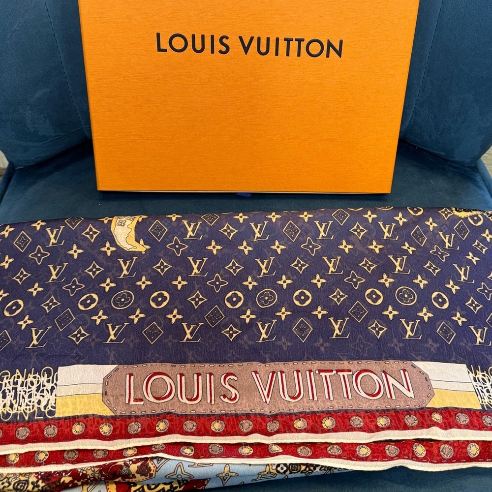 Louis Vuitton Monogram Graffiti World Map Silk Scarf 25” x 66” Box